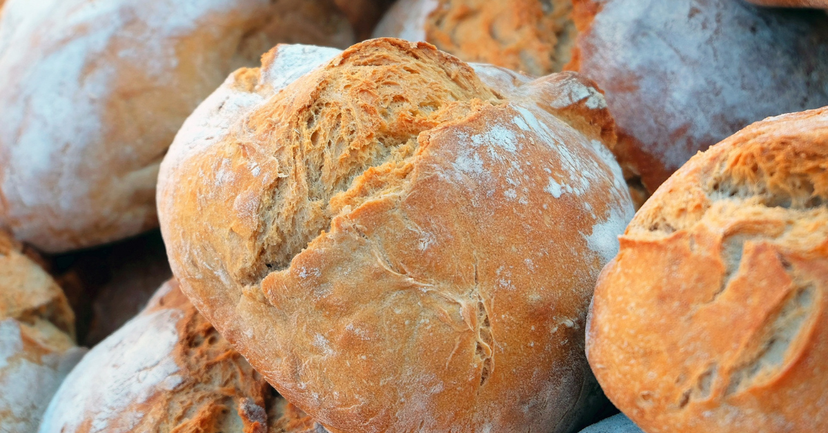 フレンチ　スタイル　パンはカリフォルニアのファーマーズ　マケットで販売しています。